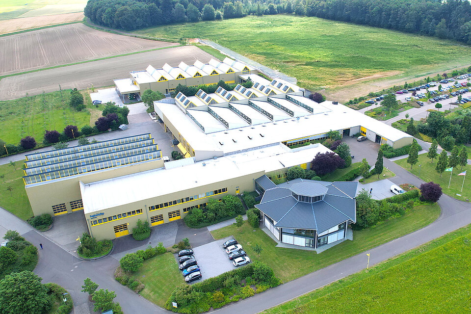Luftaufnahme vom Firmengelände heinrichs drehteile in Deutschland