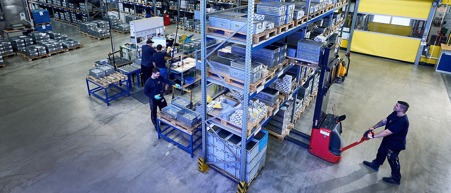 Ladesituation Logistik bei heinrichs drehteile